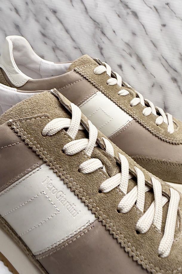 Sneakers-2