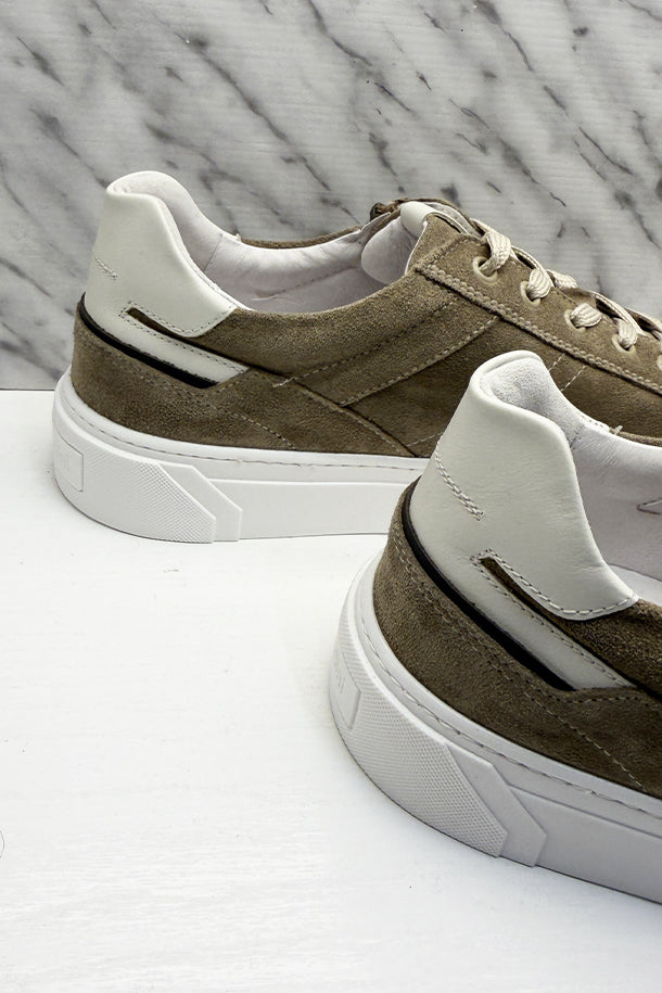 Sneakers-3