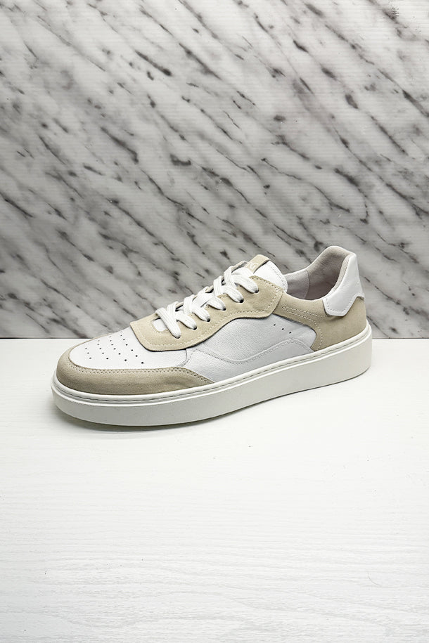Sneakers-1