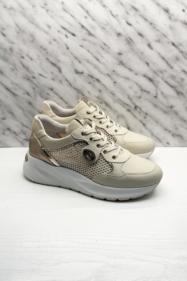 Sneakers-1