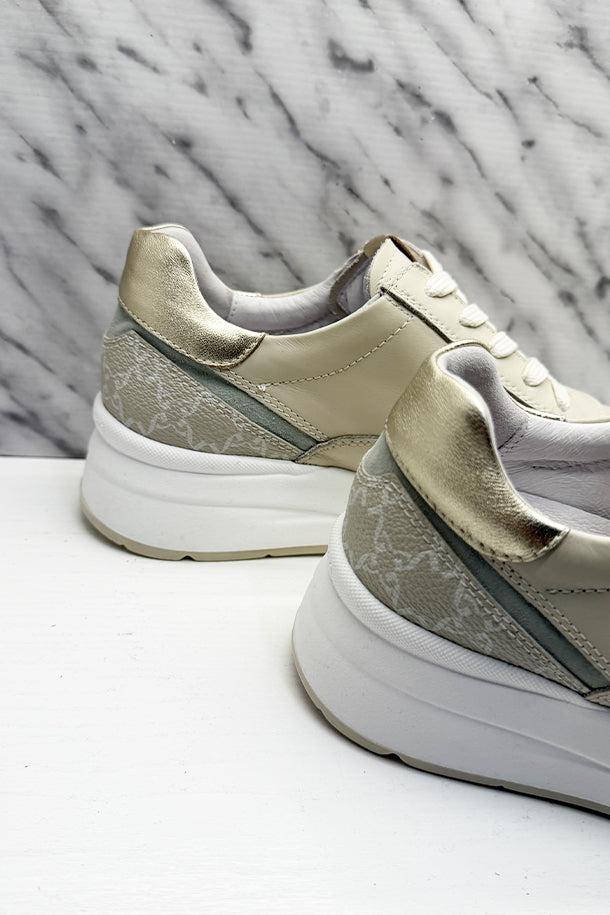 Sneakers-3