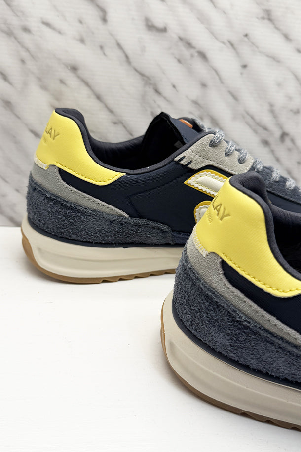 Sneakers-3