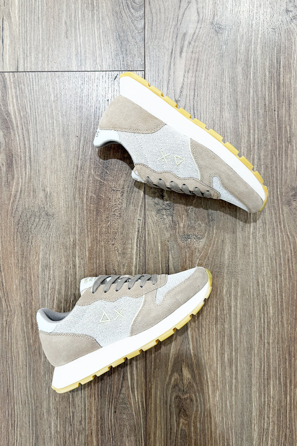 Sneakers-1
