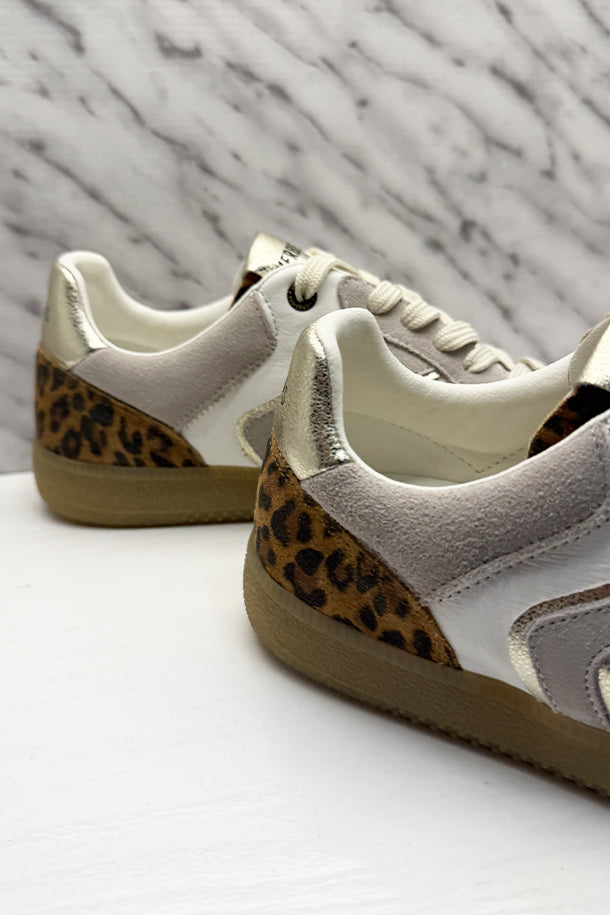 Sneakers-3