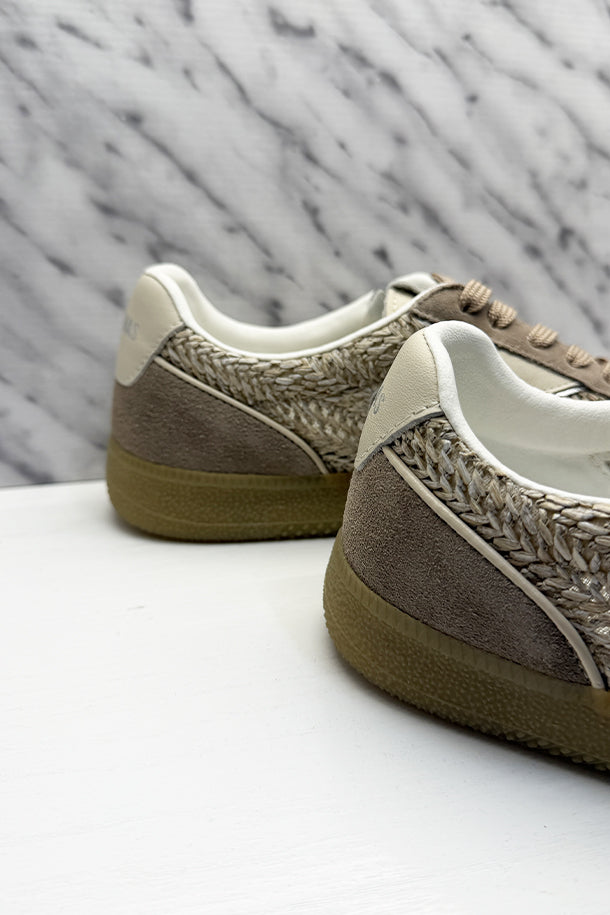 Sneakers-3