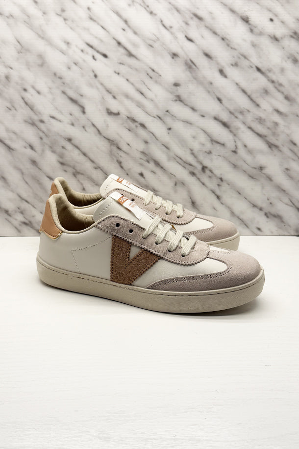 Sneakers-1