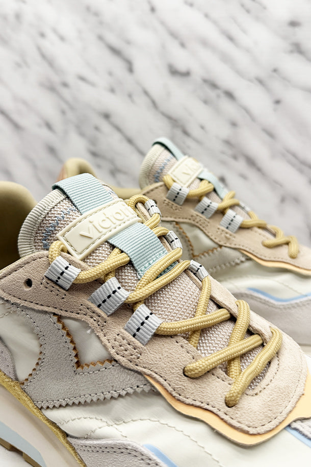 Sneakers-2