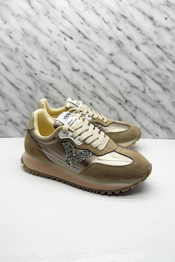 Sneakers-1