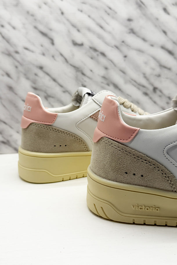 Sneakers-3