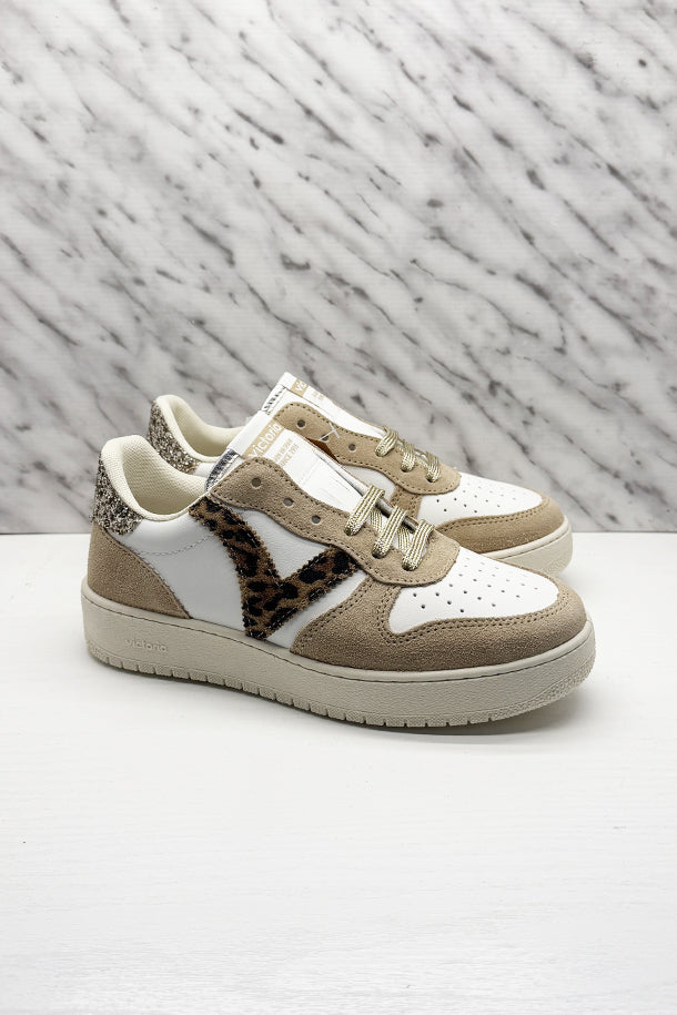 Sneakers-1