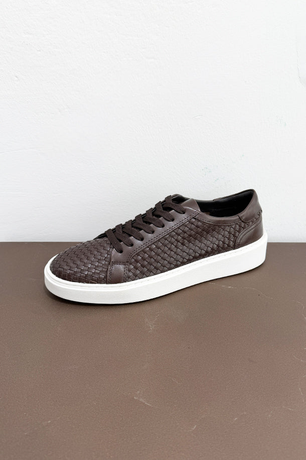 Sneakers-1