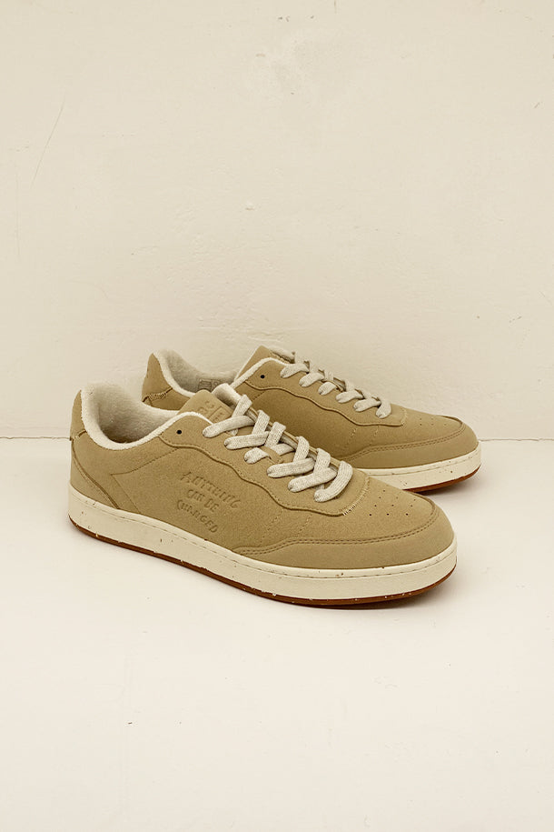 Sneakers-1