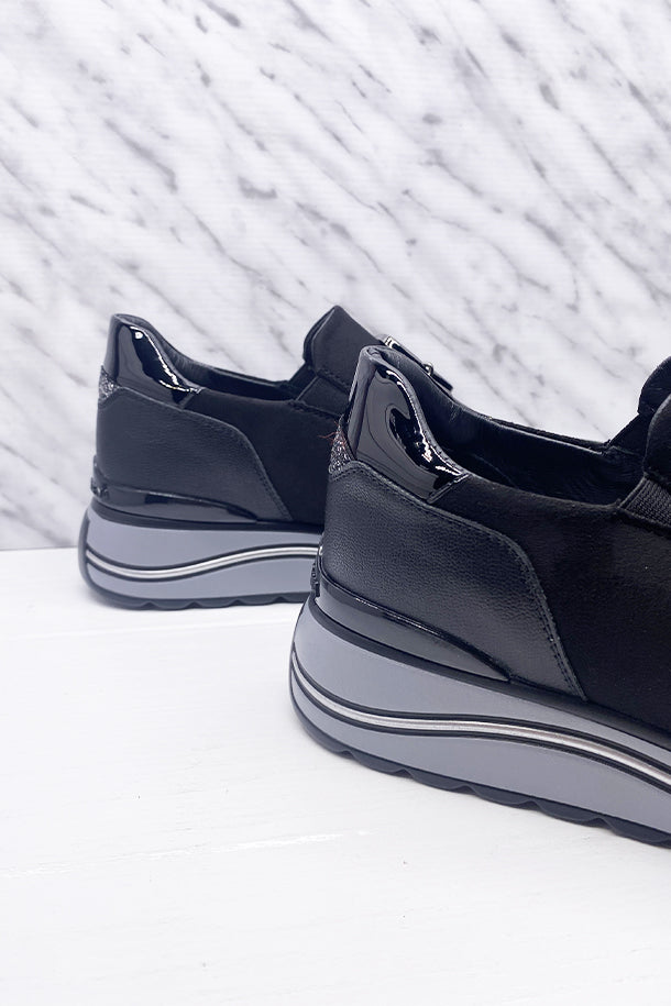 Sneakers-4