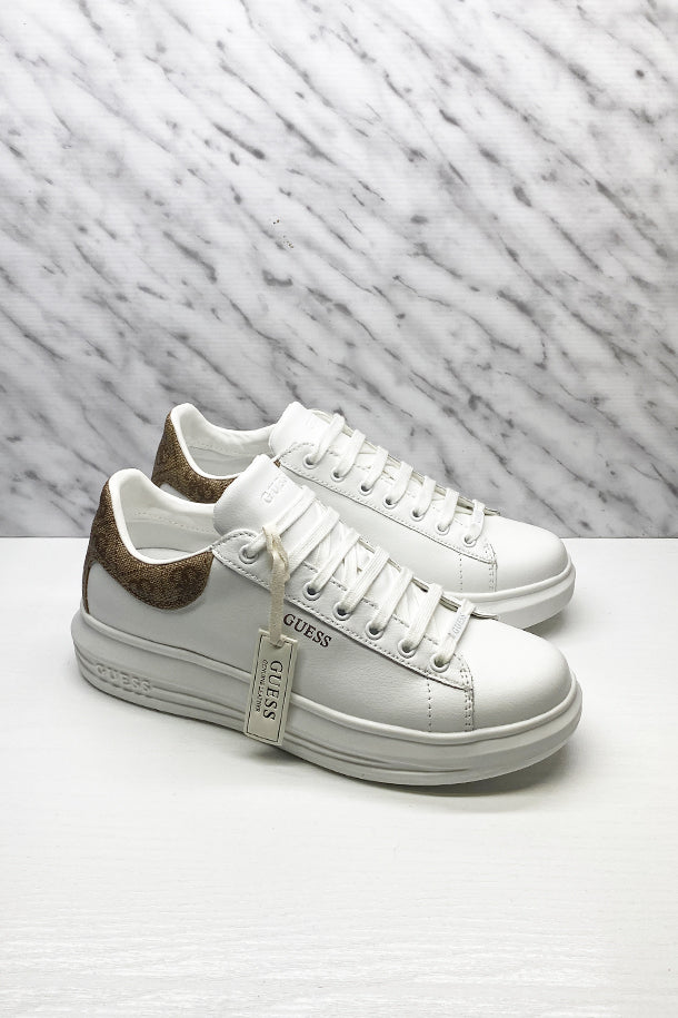 Sneakers allacciate-1