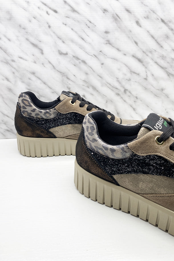 Sneakers-4