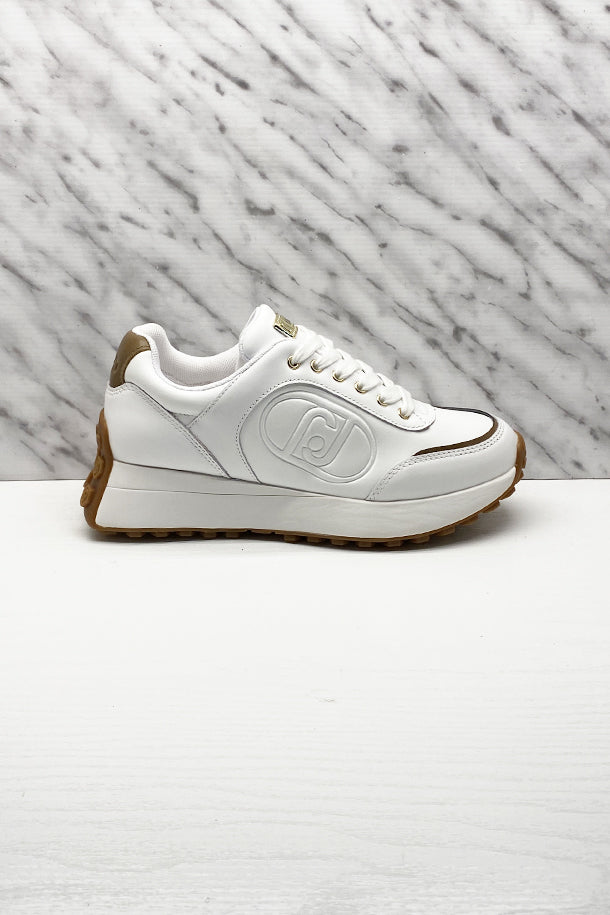 Sneakers-1