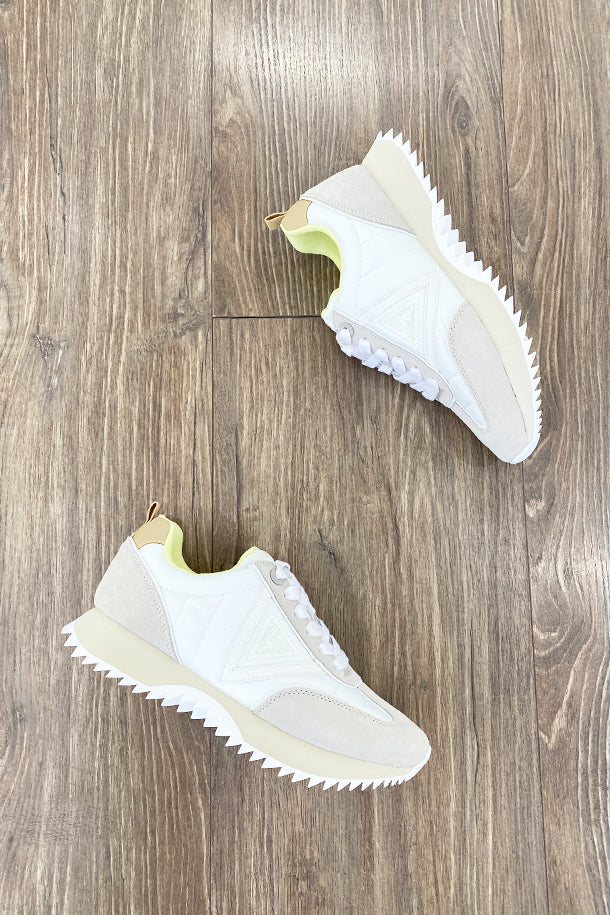 Sneakers-1