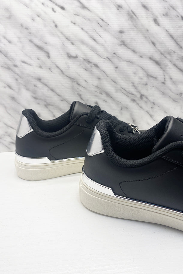 Sneakers-3