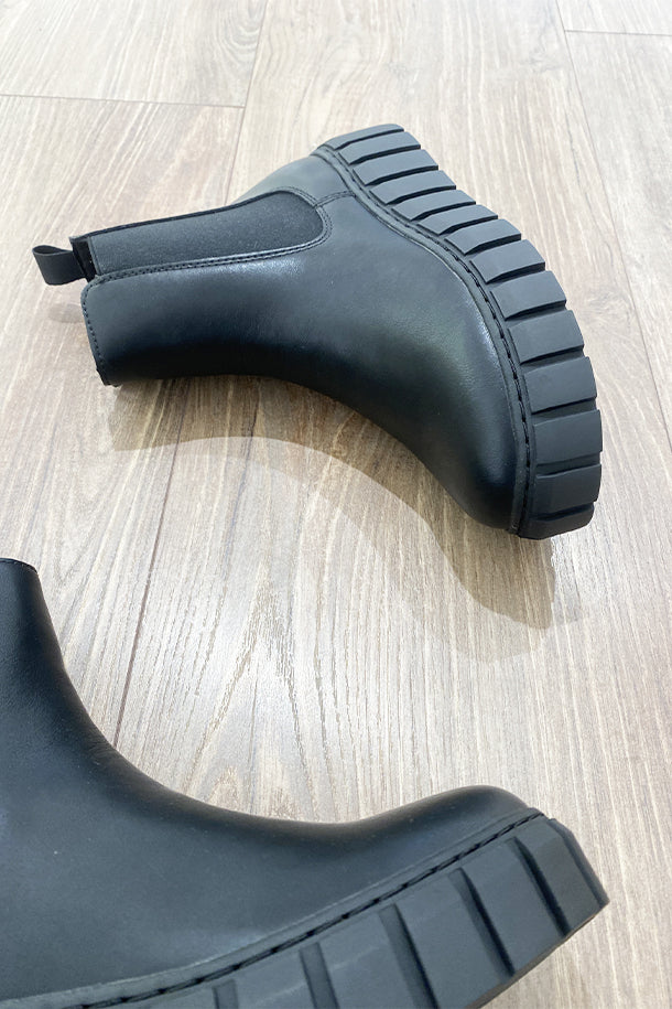 Stivaletti-2