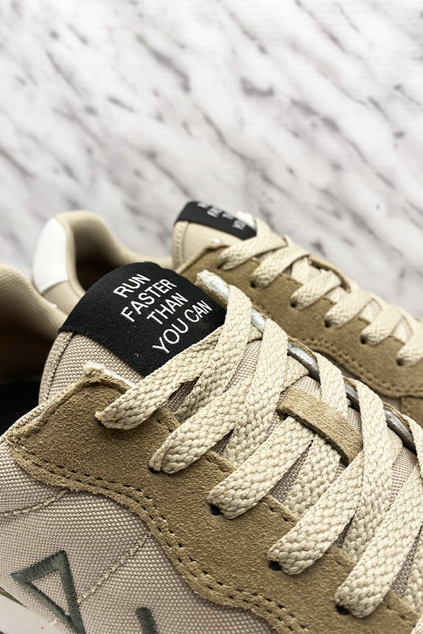 Sneakers-2
