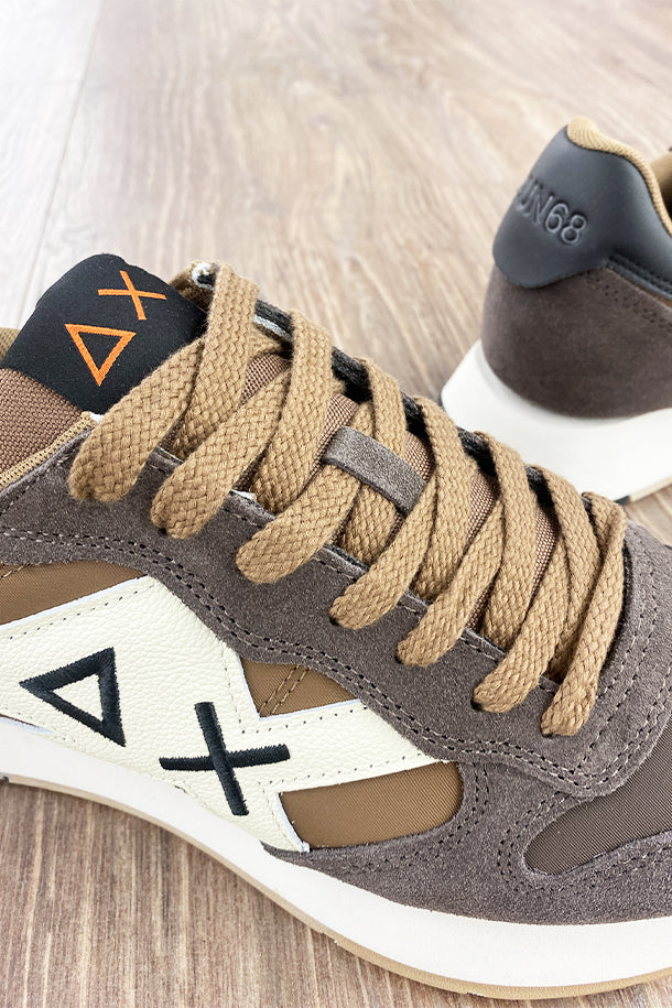 Sneakers-3