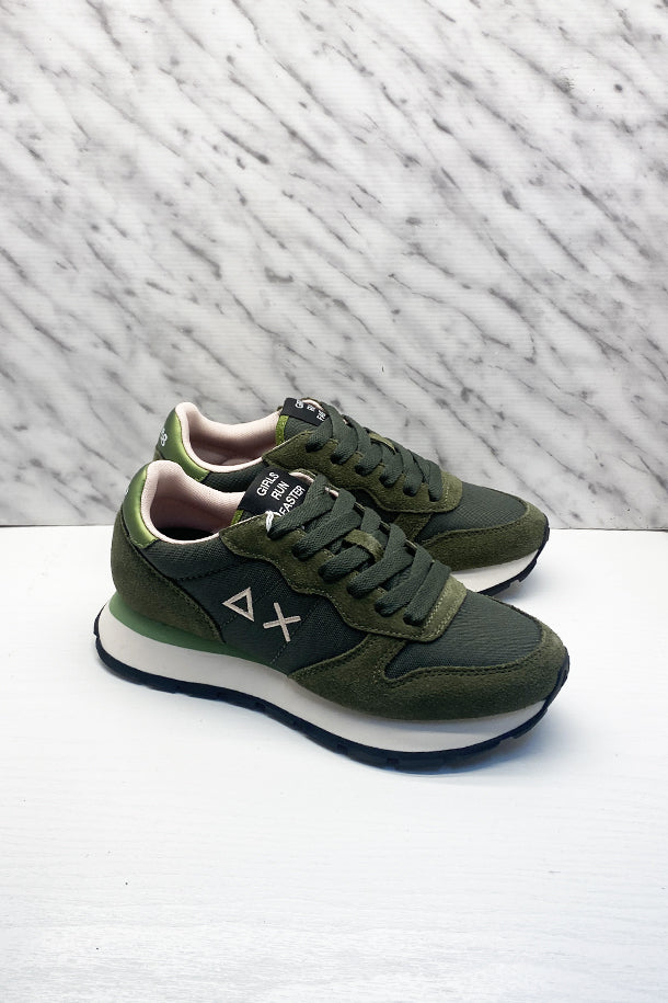 Sneakers-1