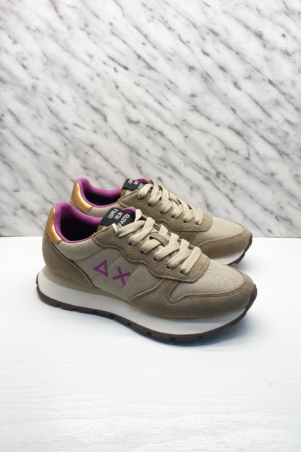 Sneakers-1