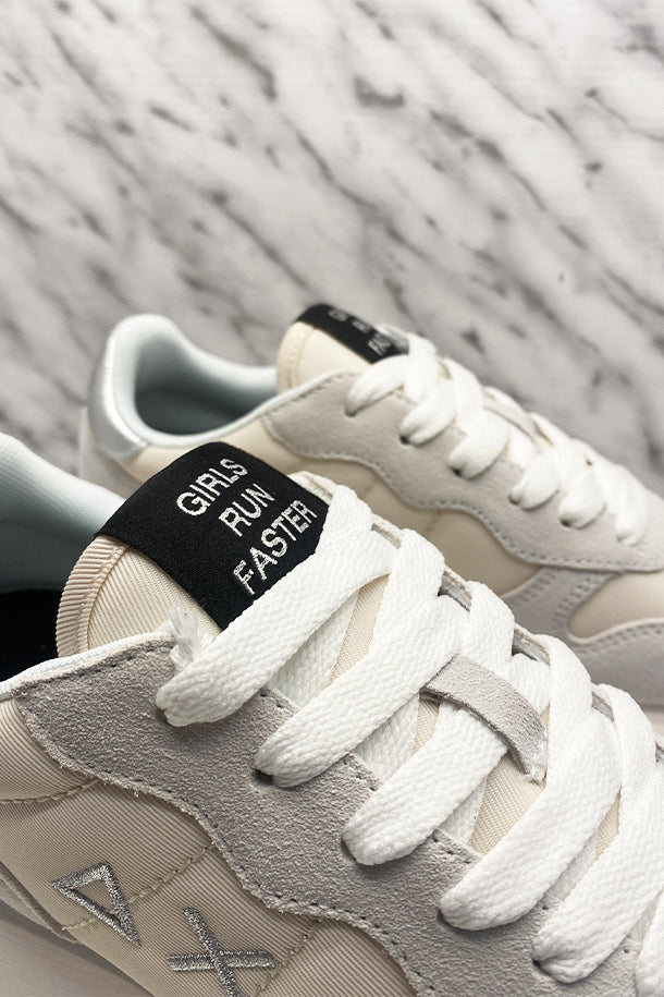 Sneakers-2