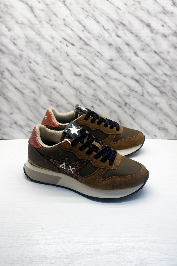 Sneakers-1