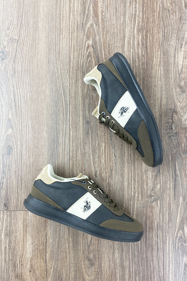 Sneakers-1