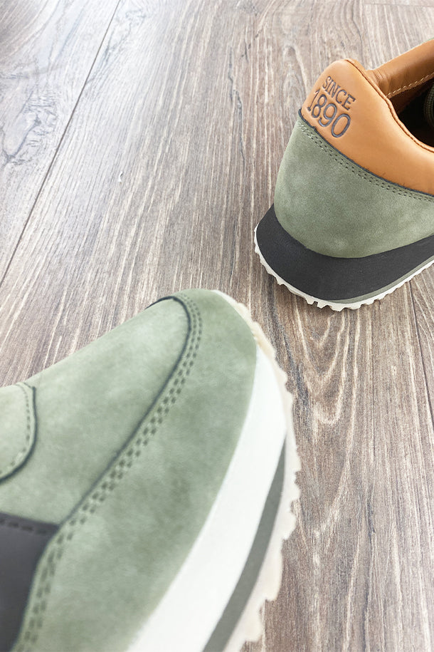 Sneakers-3