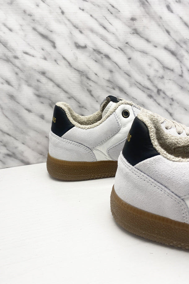 Sneakers-3