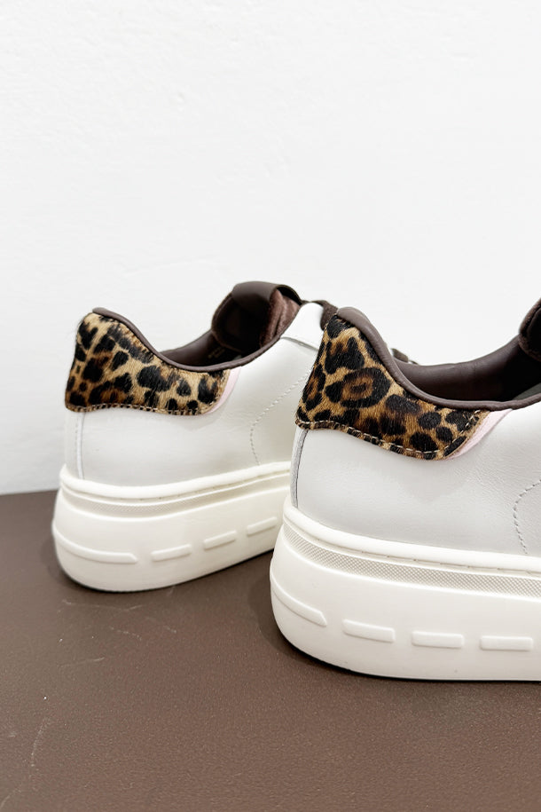 Sneakers-3