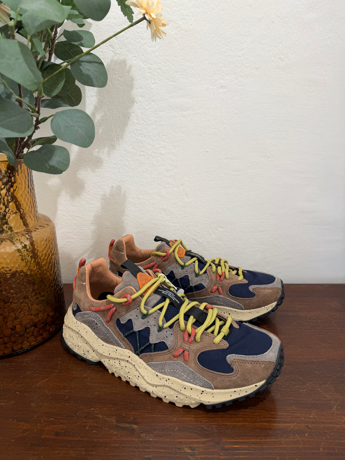 Sneakers-1
