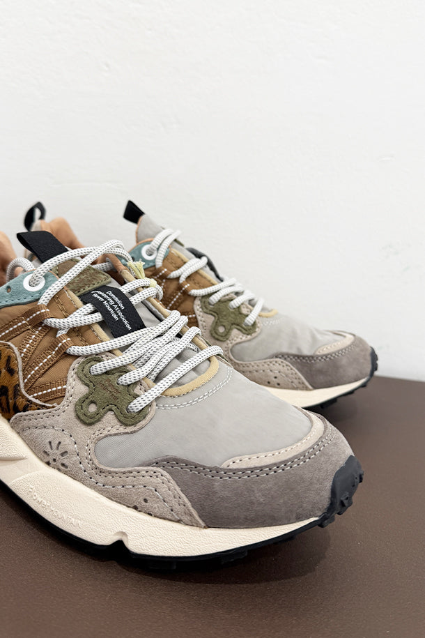 Sneakers-2