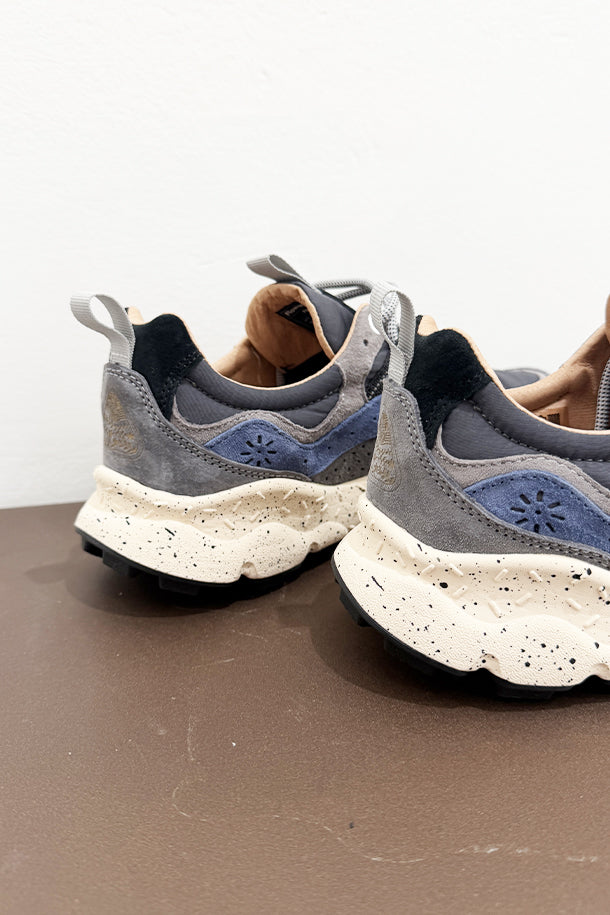 Sneakers-3