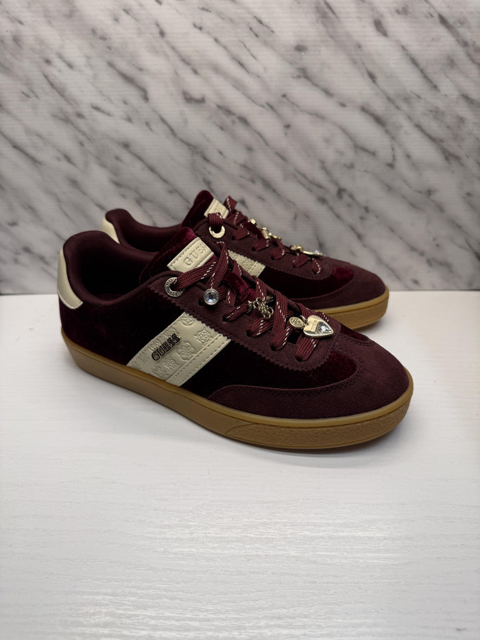 Sneakers-1