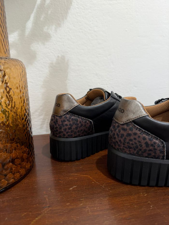 Sneakers-3