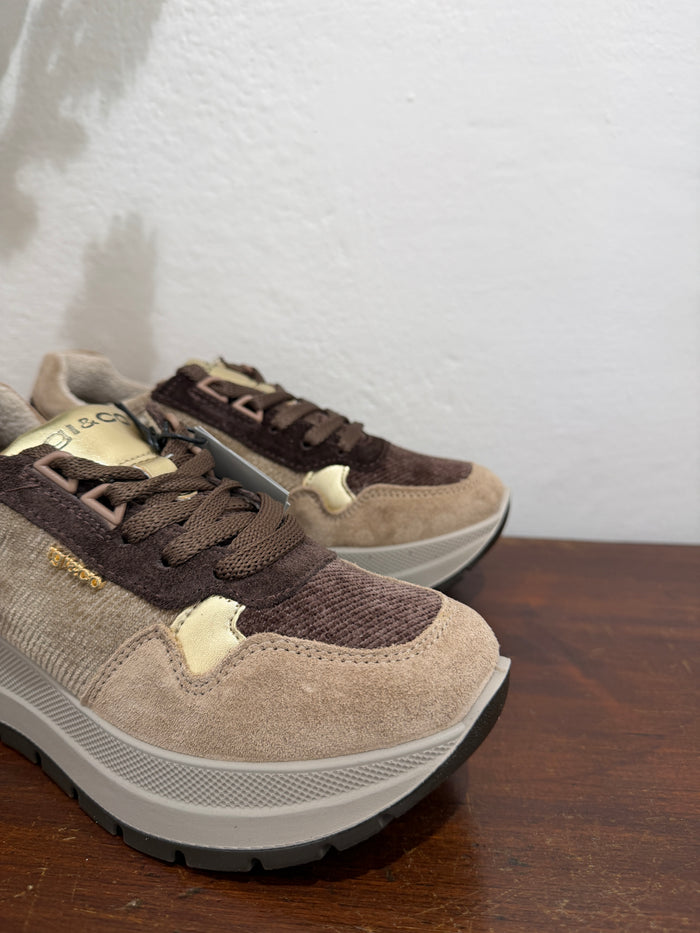 Sneakers-2