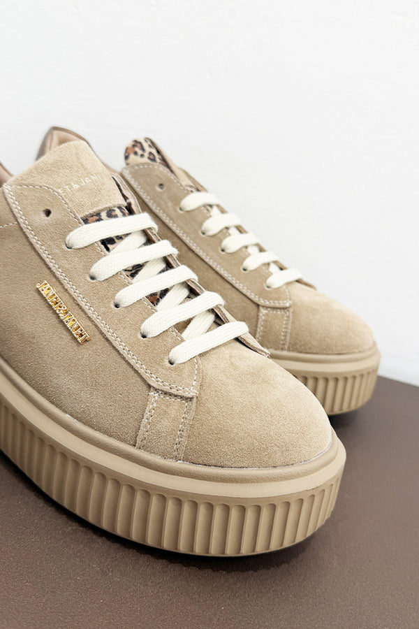 Sneakers-2