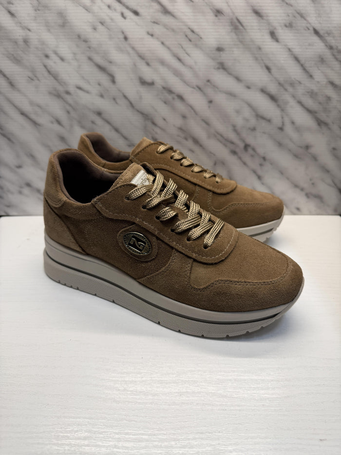 Sneakers-1