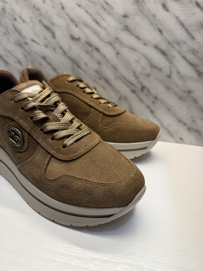 Sneakers-2