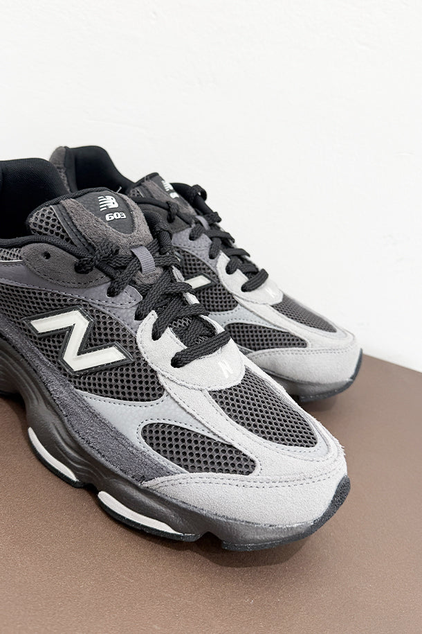 Sneakers-2