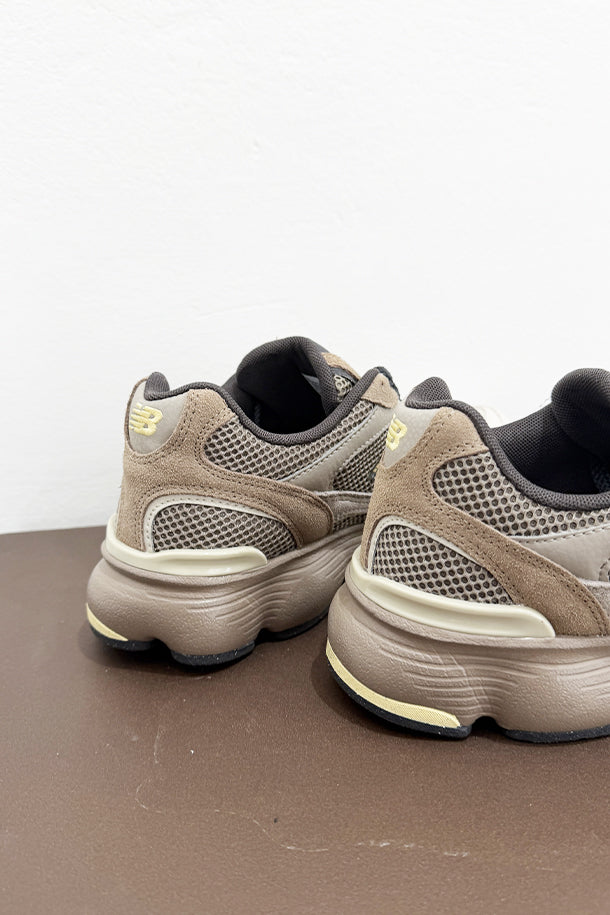Sneakers-3