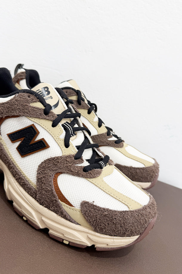 Sneakers-2