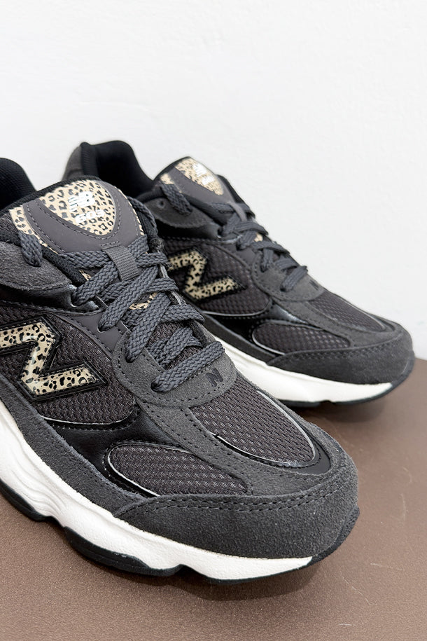Sneakers-2