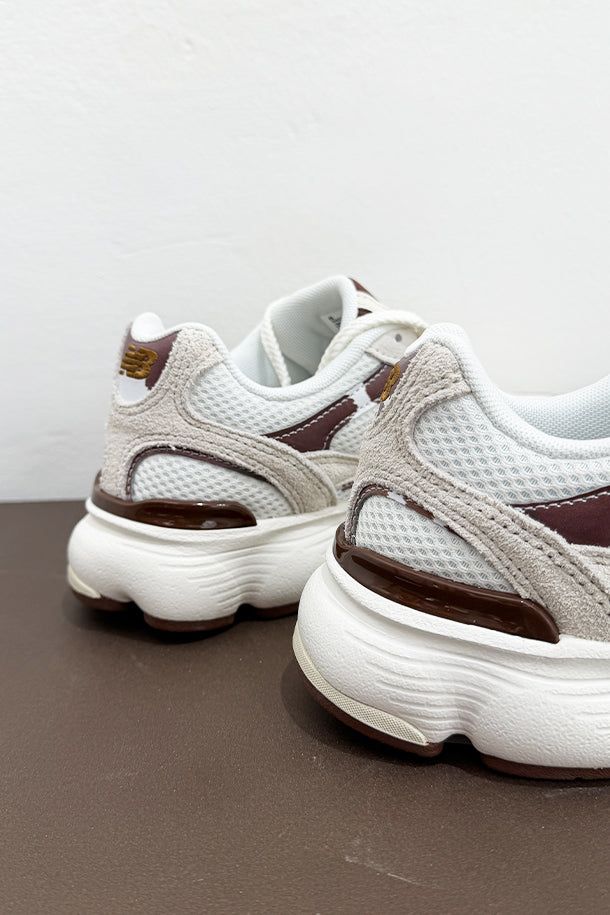 Sneakers-3