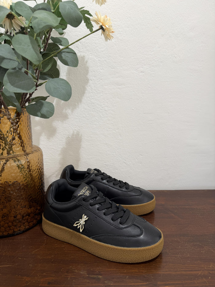 Sneakers-1