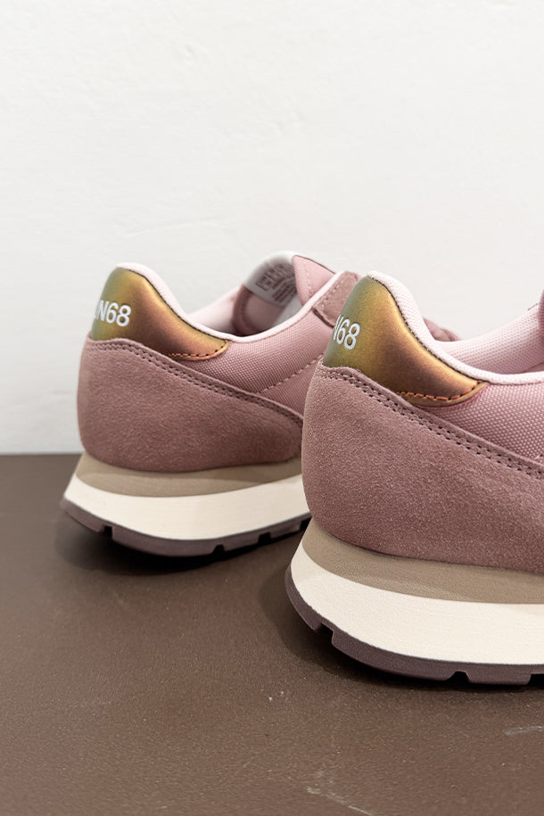 Sneakers-3