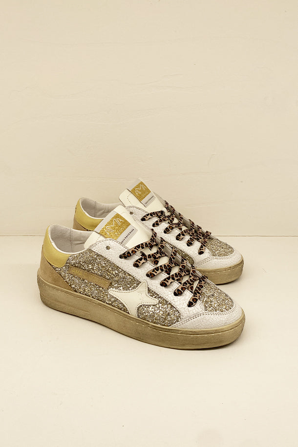 Sneakers-1